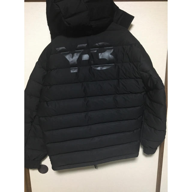 Y-3(ワイスリー)のY3 SEAMLESS DOWN HOODED JACKET M メンズのジャケット/アウター(ダウンジャケット)の商品写真