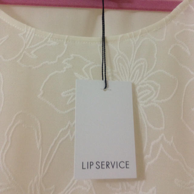 LIP SERVICE(リップサービス)の花柄モチーフ♡トップス レディースのトップス(カットソー(半袖/袖なし))の商品写真