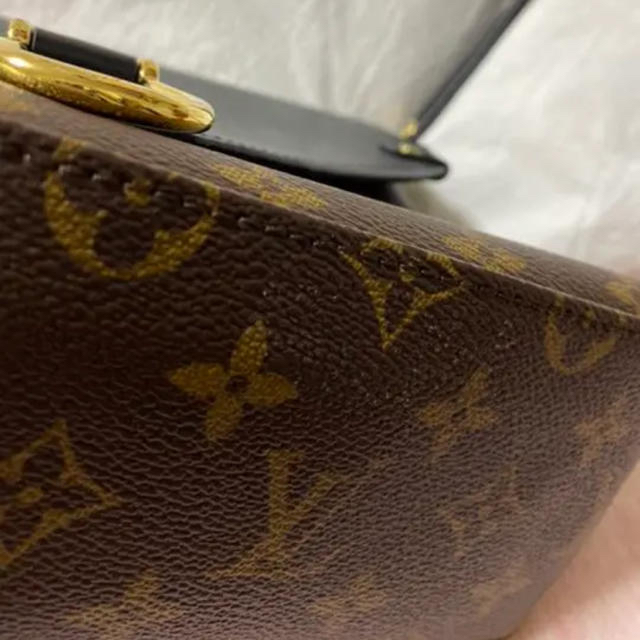 LOUIS VUITTON(ルイヴィトン)のルイヴィトン ショルダーバッグ サンミシェル Sanit Micheal レディースのバッグ(ショルダーバッグ)の商品写真