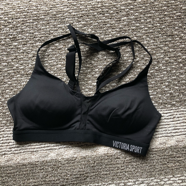 Victoria's Secret(ヴィクトリアズシークレット)の購入先確定商品Victoria’s Secret スポーツブラ スポーツ/アウトドアのトレーニング/エクササイズ(トレーニング用品)の商品写真