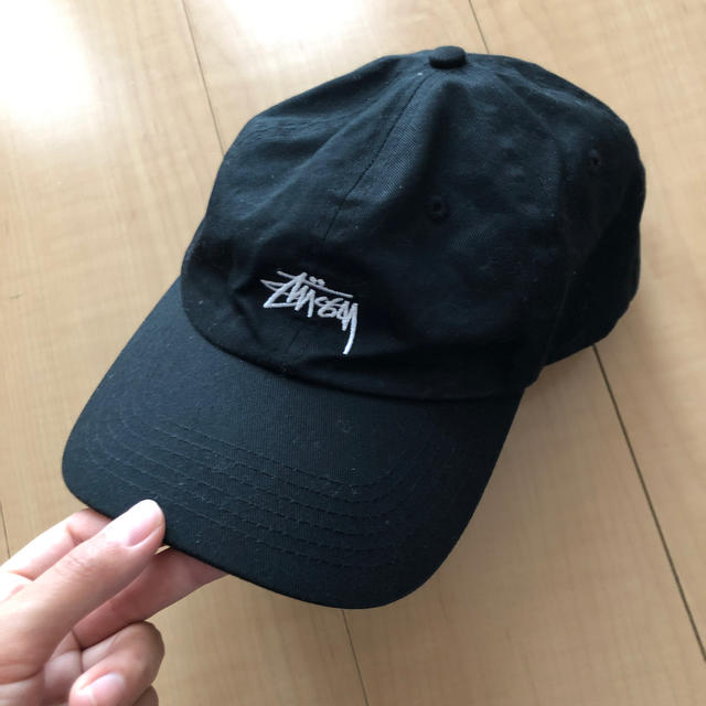 STUSSY(ステューシー)のSTUSSY キャップ ブラック レディースの帽子(キャップ)の商品写真