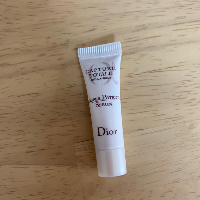 Dior(ディオール)のDiorカプチュール　トータルセルENGYスーパーセラム コスメ/美容のスキンケア/基礎化粧品(美容液)の商品写真