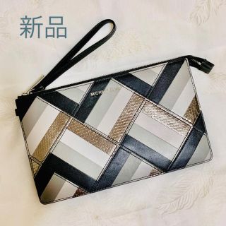 マイケルコース(Michael Kors)の【Michael Kors】クラッチバッグ 財布ポシェット 新品 値下げしました(クラッチバッグ)