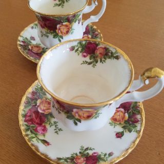 ロイヤルアルバート(ROYAL ALBERT)のロイヤルアルバート2点セット☕(グラス/カップ)