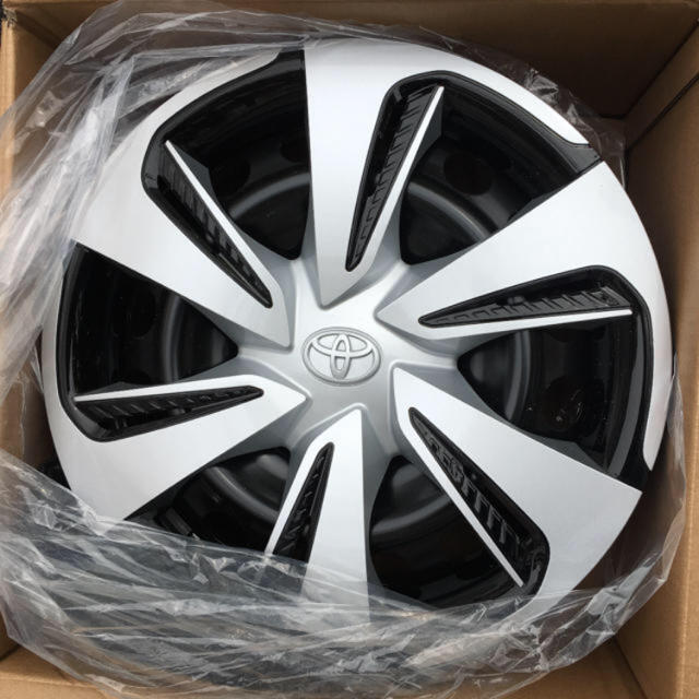 トヨタ - 新品TOYOTAシエンタ後期G Cuero純正ホイール・ホイール トヨタ - 新品TOYOTAシエンタ後期G Cuero純正ホイール・ホイール