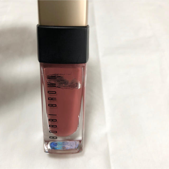 BOBBI BROWN(ボビイブラウン)のBOBBI BROWN リュクス リキッド リップ ベルベット マット　04 コスメ/美容のベースメイク/化粧品(口紅)の商品写真