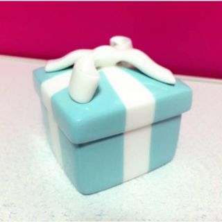 ティファニー(Tiffany & Co.)のティファニー陶器ボックス(小物入れ)