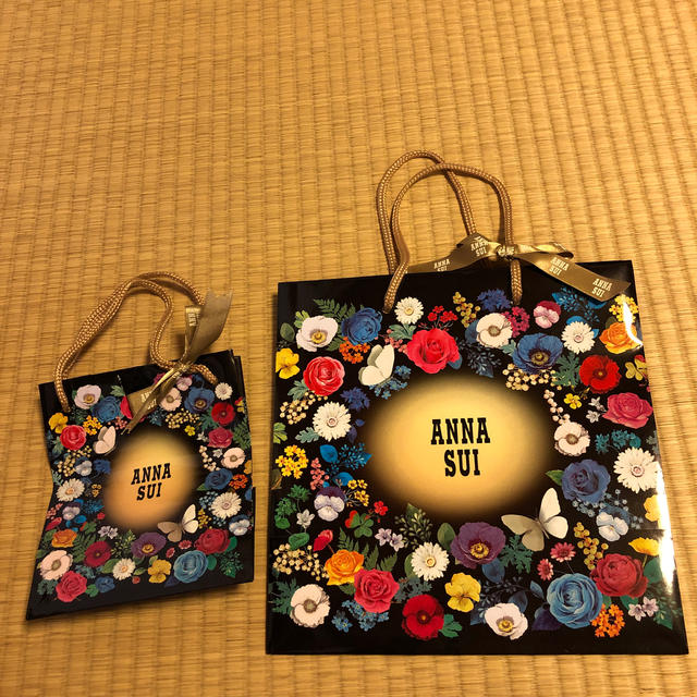 ANNA SUI(アナスイ)のブランド　紙袋　ANNA SUI リボン付き×2 レディースのバッグ(ショップ袋)の商品写真
