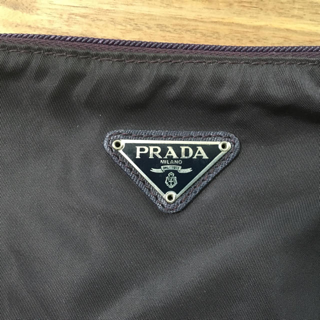 PRADA(プラダ)のPRADAポーチ パープル レディースのファッション小物(ポーチ)の商品写真