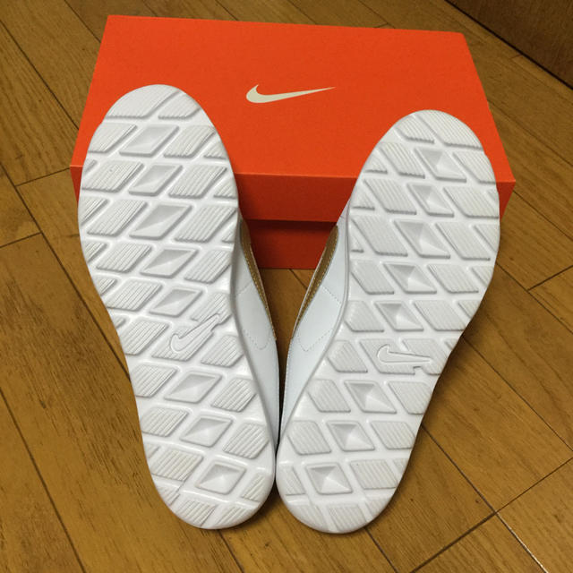 NIKE(ナイキ)の新品 ナイキ スリッポン レディースの靴/シューズ(スリッポン/モカシン)の商品写真