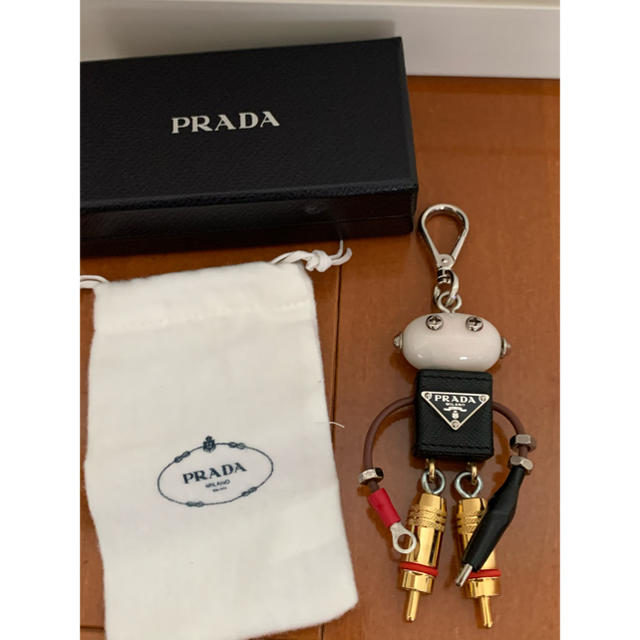 PRADA(プラダ)のNea様　ご専用です レディースのアクセサリー(チャーム)の商品写真