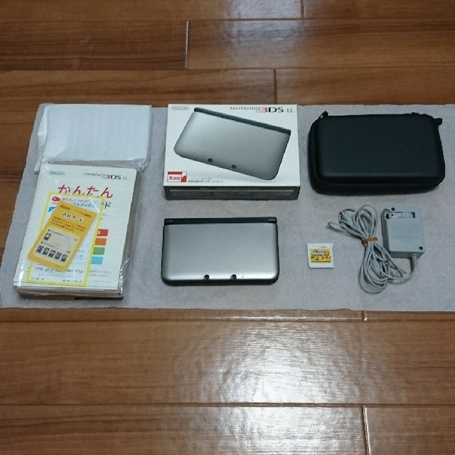 Nintendo 3DS LL 本体 シルバー/ブラック ソフト2本 - 携帯用ゲーム機本体