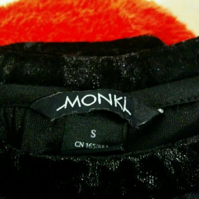 Monki(モンキ)のちよこ様専用 スカートTシャツセット レディースのトップス(Tシャツ(半袖/袖なし))の商品写真