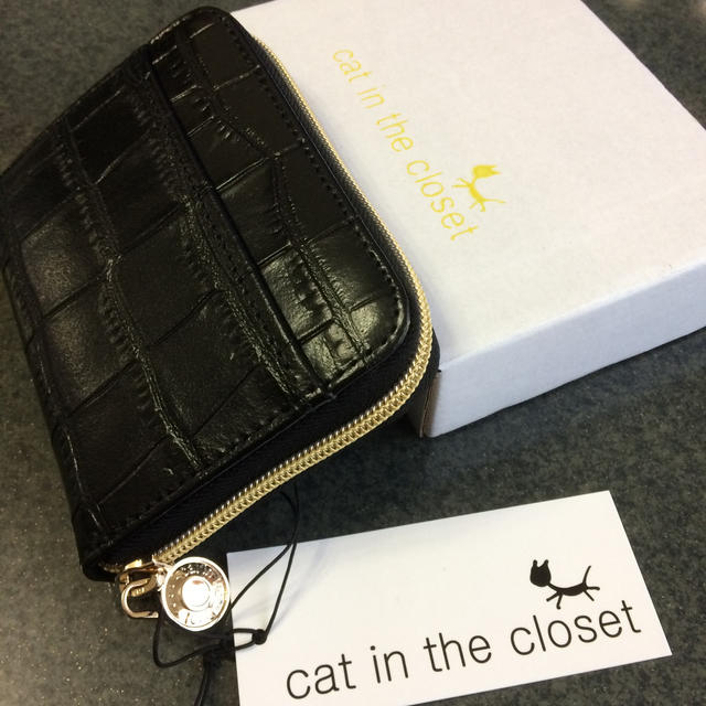 新品未使用 キャットインザクローゼット コンパクトウォレット 箱タグ付き レディースのファッション小物(財布)の商品写真