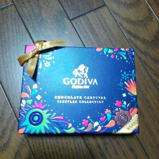 みい様　専用　ゴディバチョコレート　GODIVA　カーニバルトリュフコレクション(菓子/デザート)