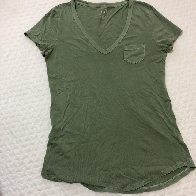 GAP(ギャップ)のGAP Tシャツ　緑 レディースのトップス(Tシャツ(半袖/袖なし))の商品写真