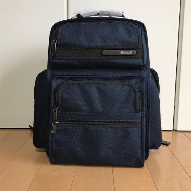 TUMI(トゥミ)のトゥミ263578D4ビジネス ブリーフパック＋スーツカンパニー 半袖ビズポロ メンズのバッグ(バッグパック/リュック)の商品写真