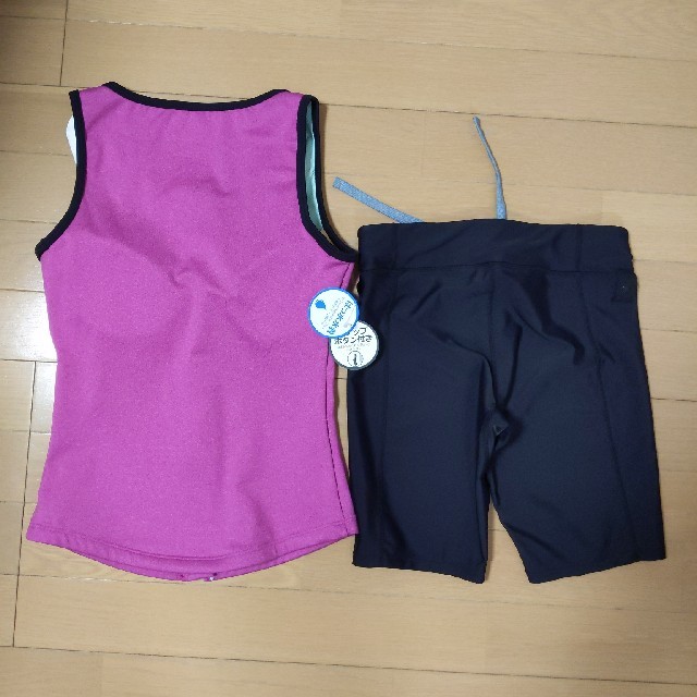 NIKE(ナイキ)のNIKEナイキ女性用水着Sサイズ新品 レディースの水着/浴衣(水着)の商品写真