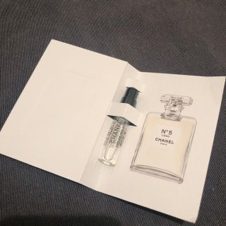 シャネル(CHANEL)の【新品】2ml CHANEL No.5 L’EAU(香水(女性用))