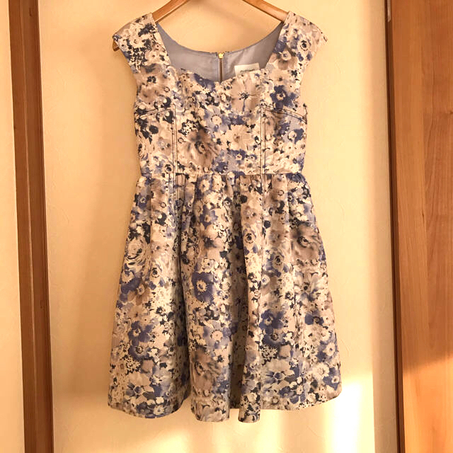 春に使える!ジルスチュアート ワンピース