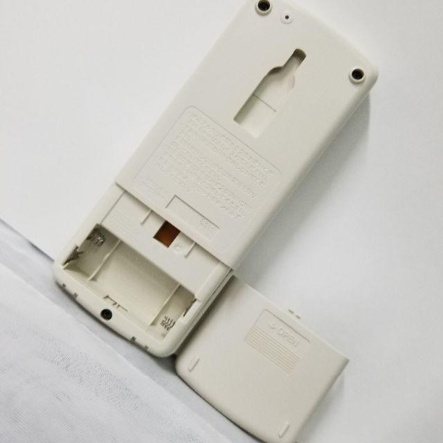 三菱電機(ミツビシデンキ)の三菱 エアコンリモコン MP051 スマホ/家電/カメラの冷暖房/空調(エアコン)の商品写真