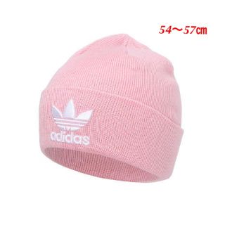 アディダス(adidas)のピンク　ニット帽(ニット帽/ビーニー)