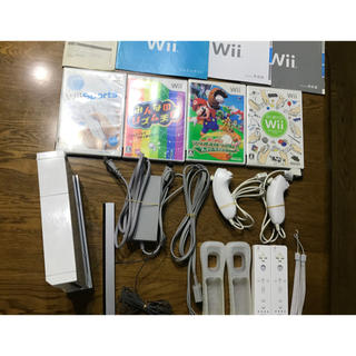 ウィー(Wii)のWii 本体(家庭用ゲーム機本体)