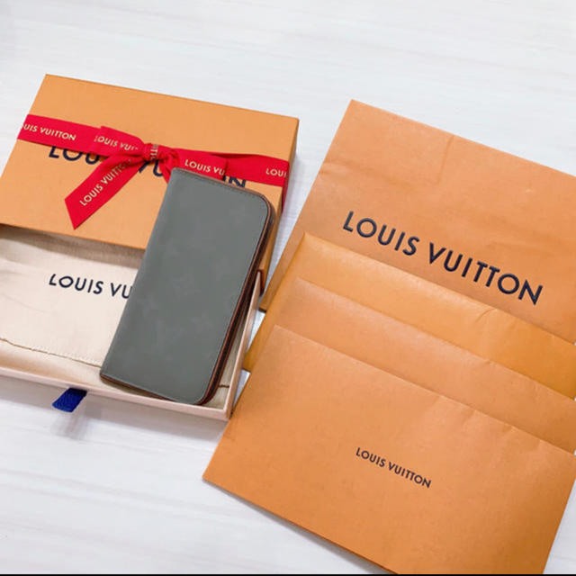 LOUIS VUITTON - LOUIS VUITTON iPhoneケースの通販