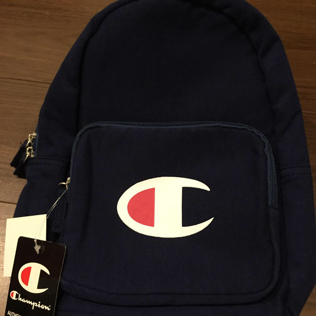 Champion(チャンピオン)の新品 ネイビー チャンピオン リュック キッズ/ベビー/マタニティのこども用バッグ(リュックサック)の商品写真