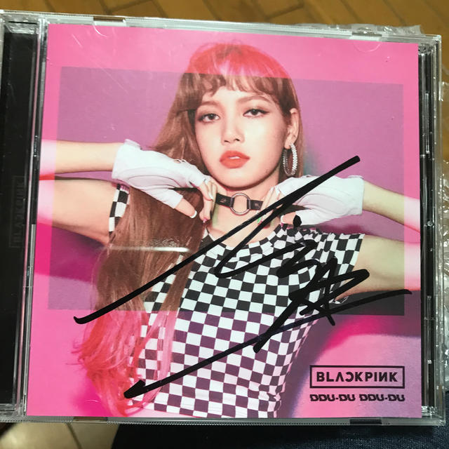 K-POP/アジアblackpink リサ　サイン　直筆　CD