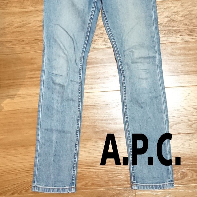 A.P.C(アーペーセー)の【willfyock様専用 A.P.C. プチニュースタンダード デニムパンツ メンズのパンツ(デニム/ジーンズ)の商品写真