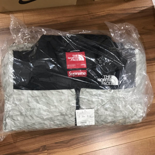 Supreme(シュプリーム)のSupreme the north face paper nuptse M メンズのジャケット/アウター(ダウンジャケット)の商品写真