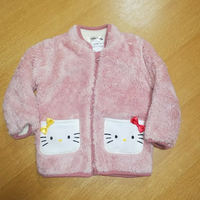 しまむら(シマムラ)のキティー アウター キッズ/ベビー/マタニティのキッズ服女の子用(90cm~)(ジャケット/上着)の商品写真