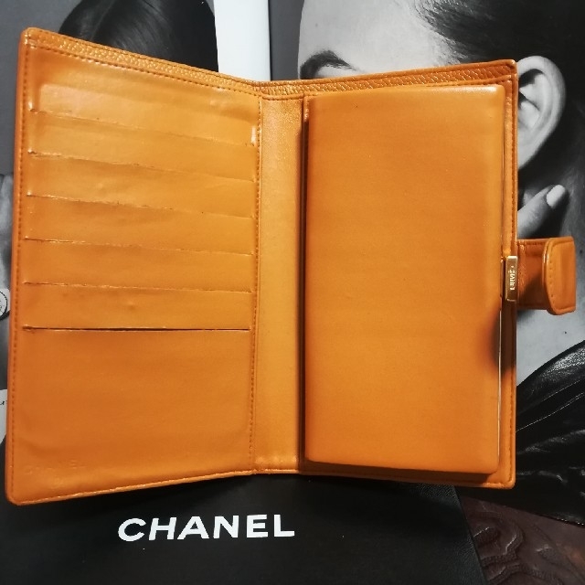 CHANEL(シャネル)のたまご様専用です♡ シャネルデカココキャビアスキン　がま口長財布 レディースのファッション小物(財布)の商品写真