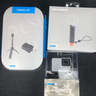 ゴープロ(GoPro)のゴープロ　GoPro  HERO7  ホワイト　アクセサリーセット　新品(ビデオカメラ)