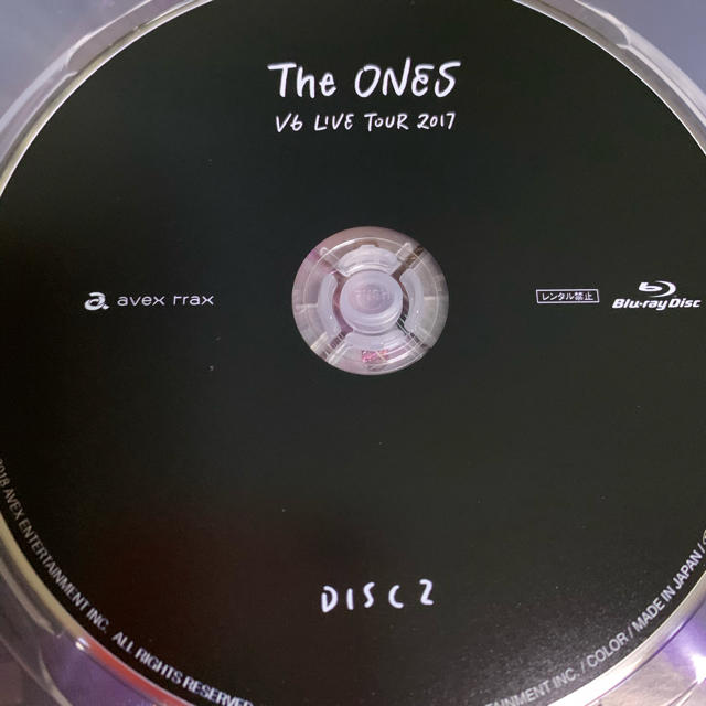 V6 - LIVE TOUR 2017 The ONES(Blu-ray Disc2枚組)の通販 by mako's ...