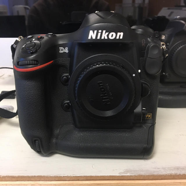 Nikon - Nikon d4、d750(今ならストロボgodox 二台サービス)の通販 by ミウラタモツ's shop｜ニコンならラクマ