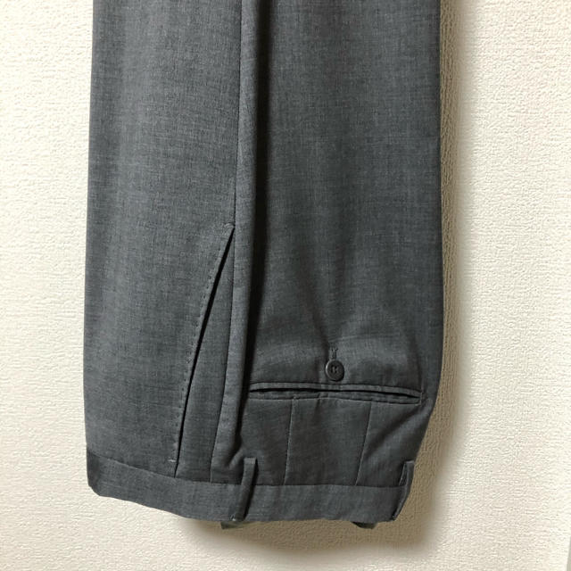 INCOTEX(インコテックス)のincotex パンツ　グレー　スリムフィット　44 メンズのスーツ(スラックス/スーツパンツ)の商品写真
