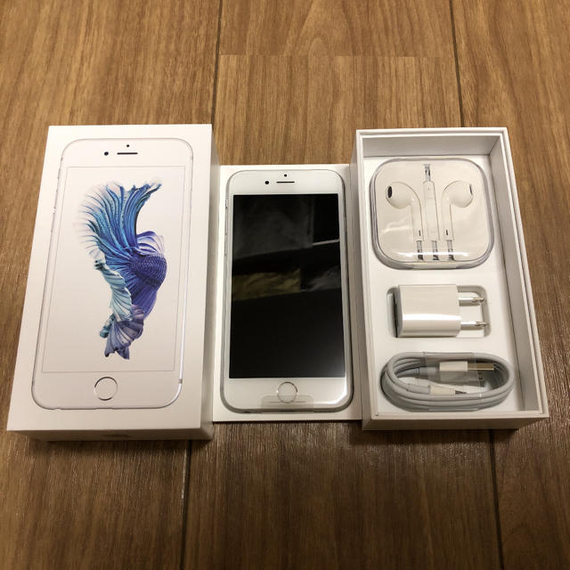iPhone 6s Silver 32 GB UQ mobile 最高級 www.gold-and-wood.com