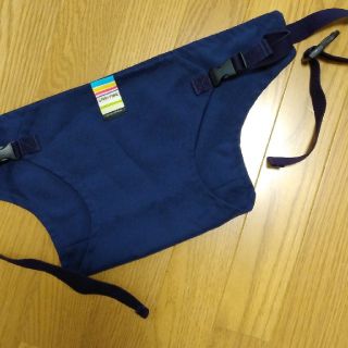 キャリー(CALEE)の美品キャリフリーチェアベルト（NAVY）(ベビーホルダー)