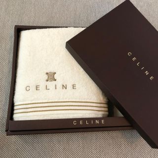 セリーヌ(celine)のセリーヌ　バスタオル　新品未使用(タオル/バス用品)