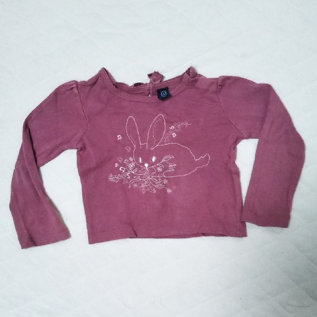 babyGAP(ベビーギャップ)のgapうさぎロンT キッズ/ベビー/マタニティのキッズ服女の子用(90cm~)(Tシャツ/カットソー)の商品写真