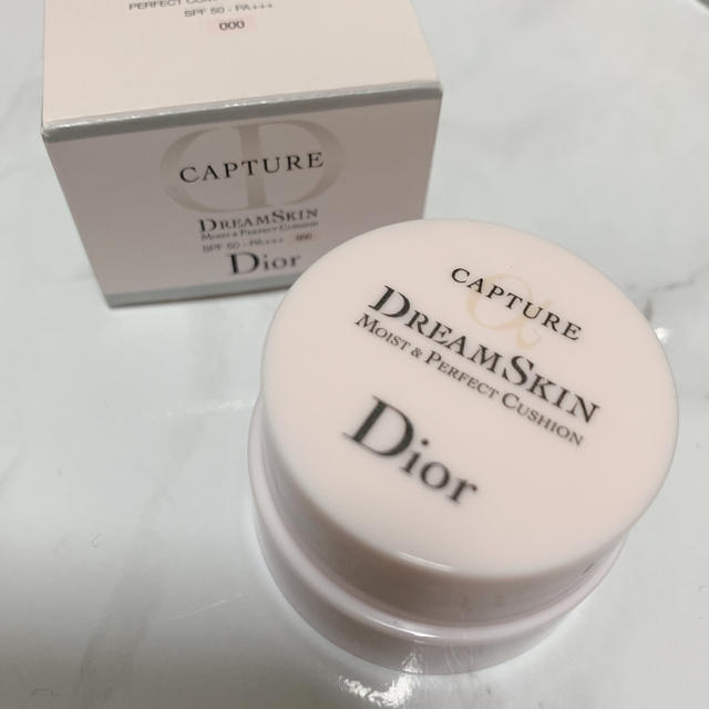 Dior(ディオール)のDIOR DREAM SKIN モイストクッション000 コスメ/美容のベースメイク/化粧品(ファンデーション)の商品写真