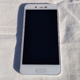 アクオス(AQUOS)のAQUOS sense lite SH-M05 white(スマートフォン本体)