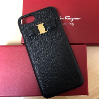 サルヴァトーレフェラガモ(Salvatore Ferragamo)のフェラガモ ヴァラ リボン iPhone7/8 ケース(iPhoneケース)