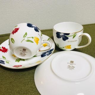 ジバンシィ(GIVENCHY)の美品☆GIVENCHYジバンシー カップ&ソーサー 2客(食器)