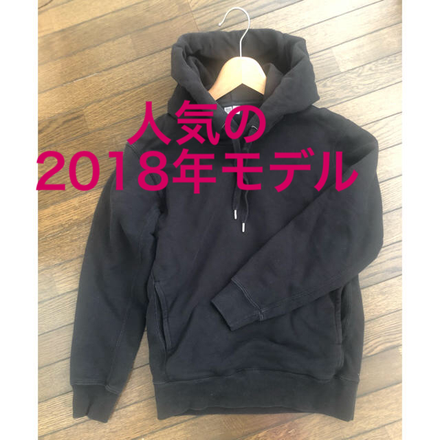 UNIQLO(ユニクロ)の★希少★ UNIQLO U 2018年　スウェットプルパーカー（黒）S ユニクロ メンズのトップス(パーカー)の商品写真