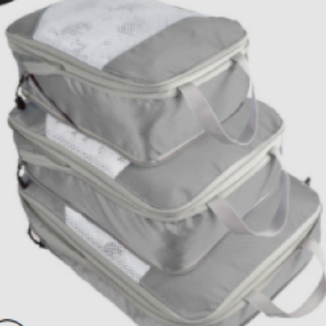 ももこさん　●セール●グレー　ボストンバッグ 旅行バッグ・　圧縮袋 メンズのバッグ(トラベルバッグ/スーツケース)の商品写真