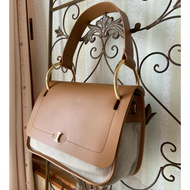 ☆週末値下☆ 超美品☆IACUCCI☆イアクッチ ワンショルダーバッグ-