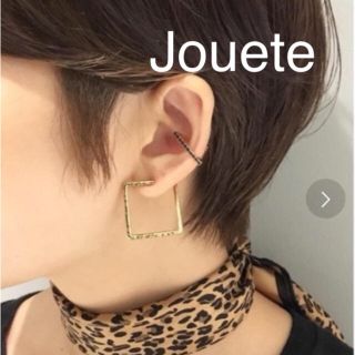 JOUETE/ジュエッテ サークルイヤリング　スクエア型 つちめ加工